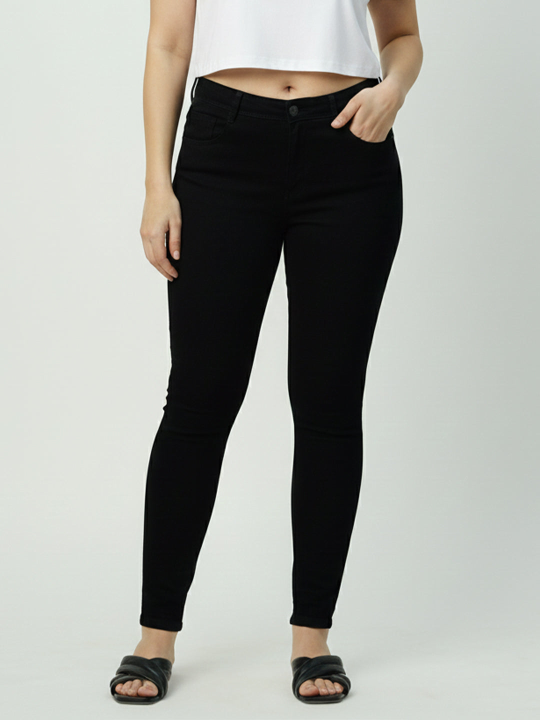 Women Mid-Rise Sculpt Fit Jeans