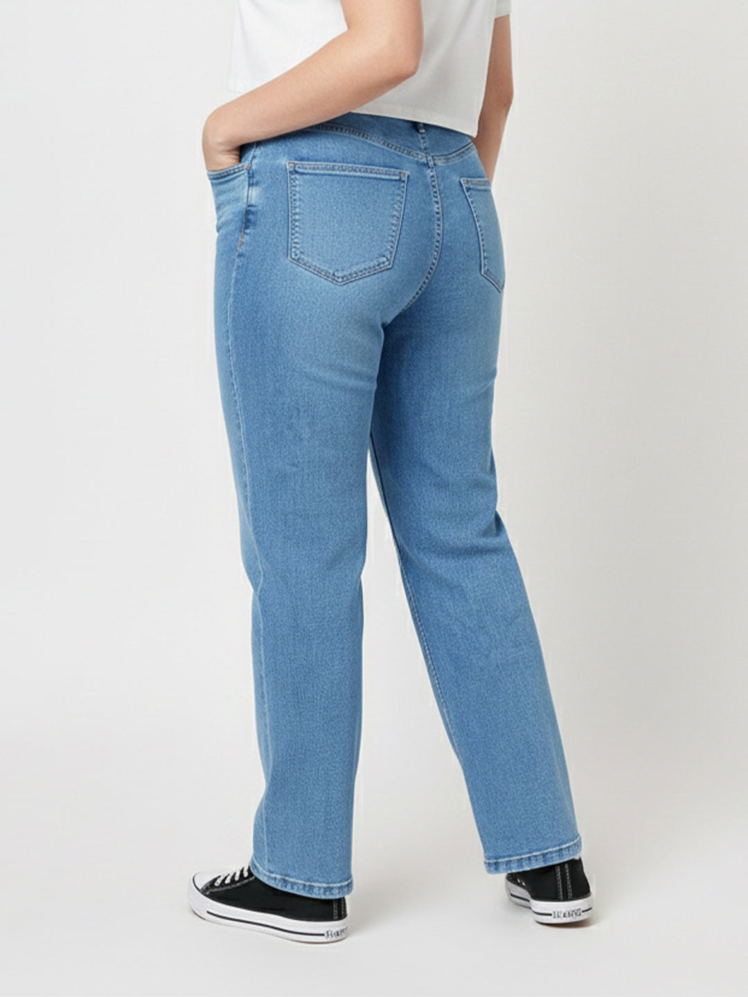 Kraus Kurve Women Blue High-Rise Slim Straight Jeans