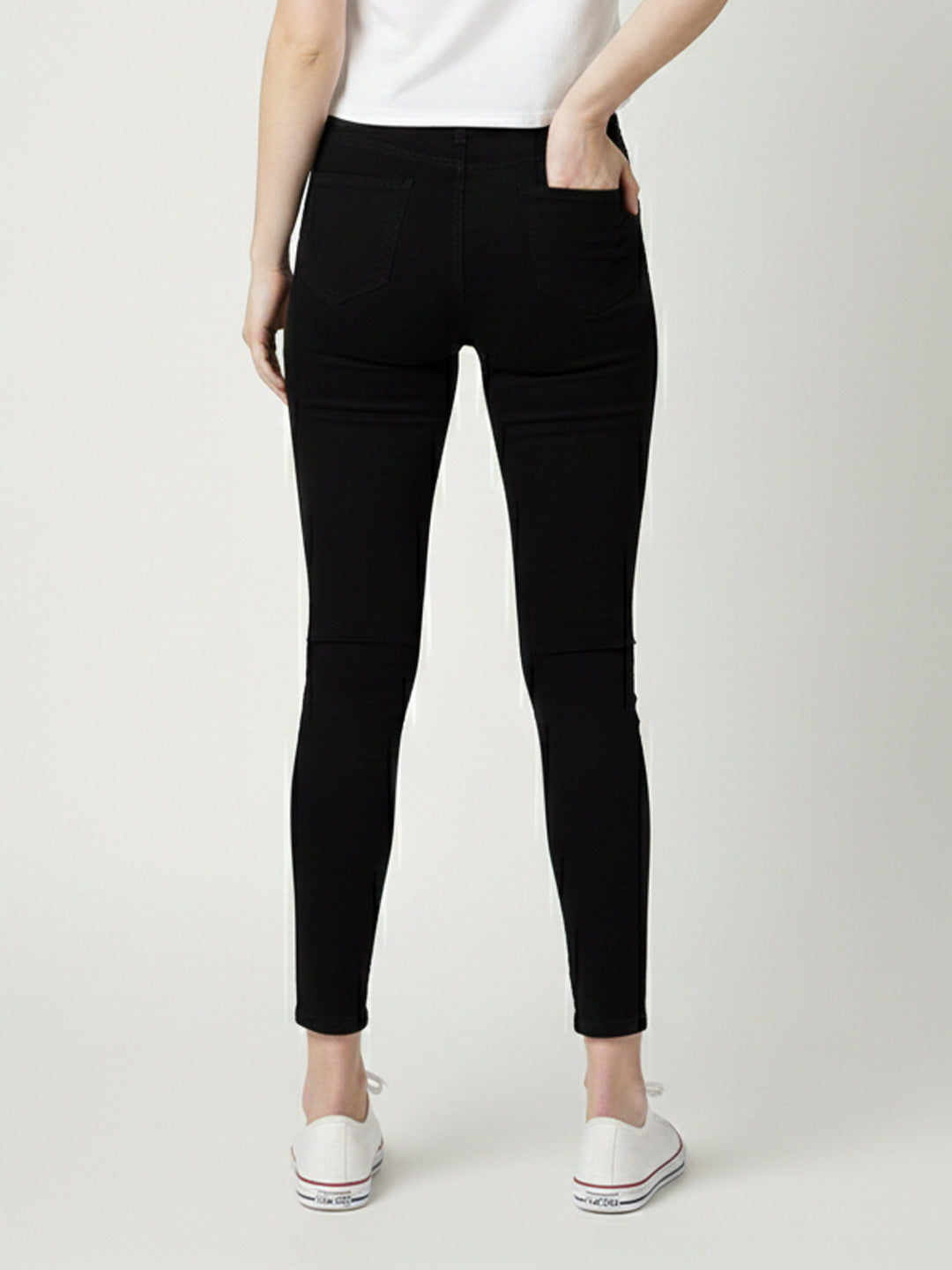 Women Mid-Rise Skinny Jeans