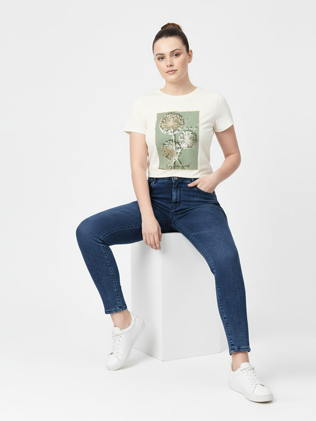 Women High-Rise Skinny Jeans