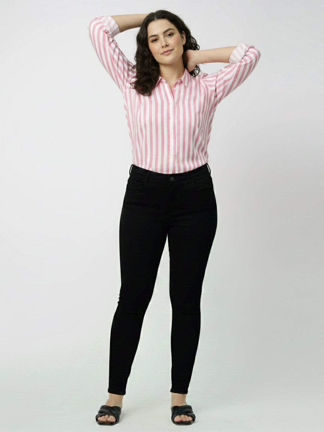 Women Mid-Rise Sculpt Fit Jeans
