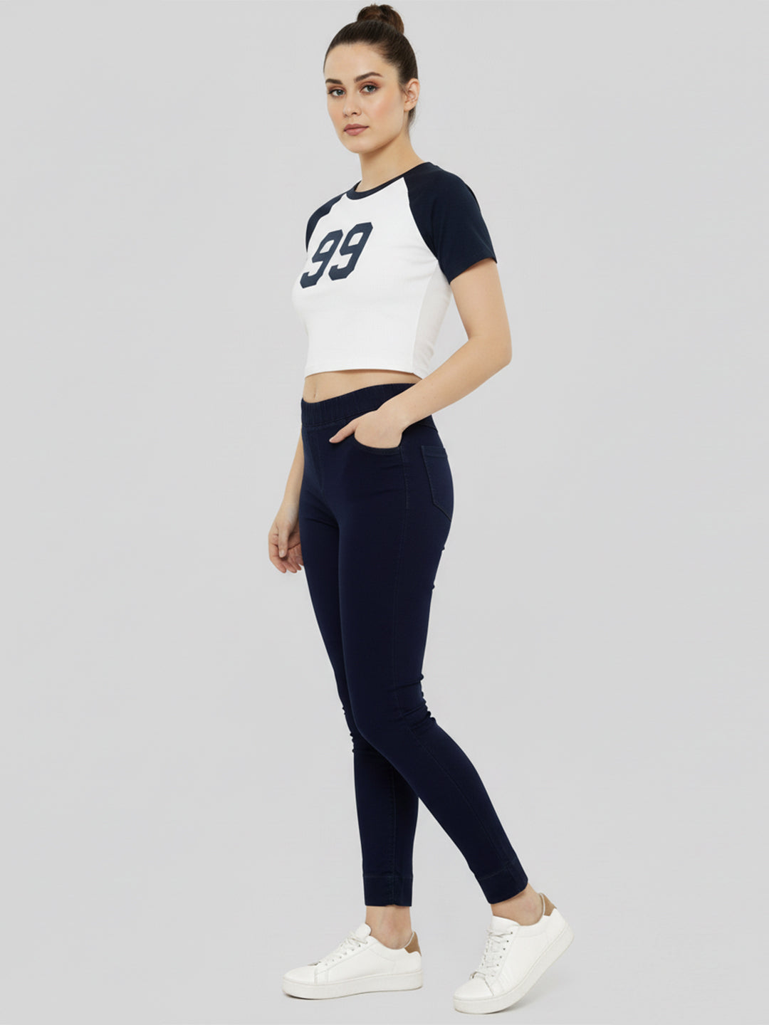 Women Mid-Rise Denim Leggings