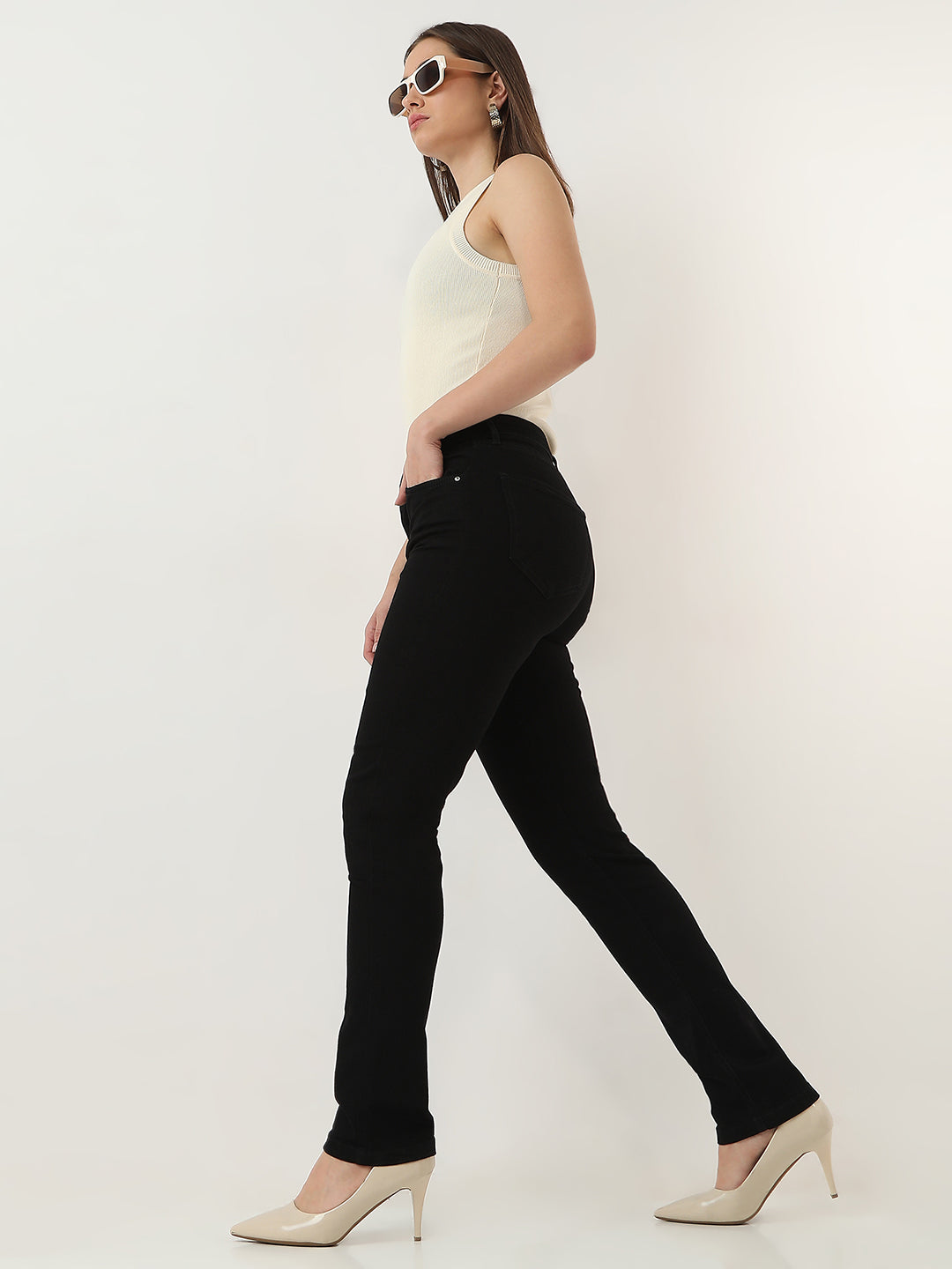 Women Black Snug Straight Jeans
