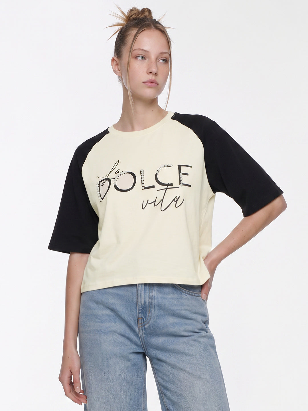 Ivory/Black Graphic Crop Tees