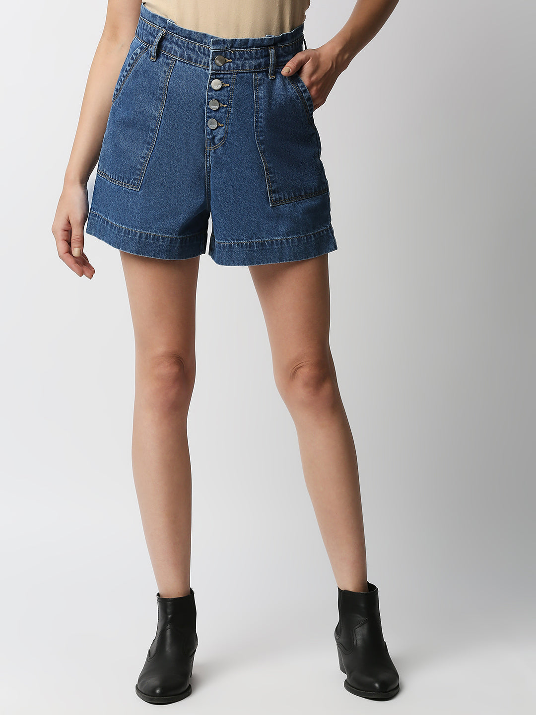 Women High-Rise Slim Shorts