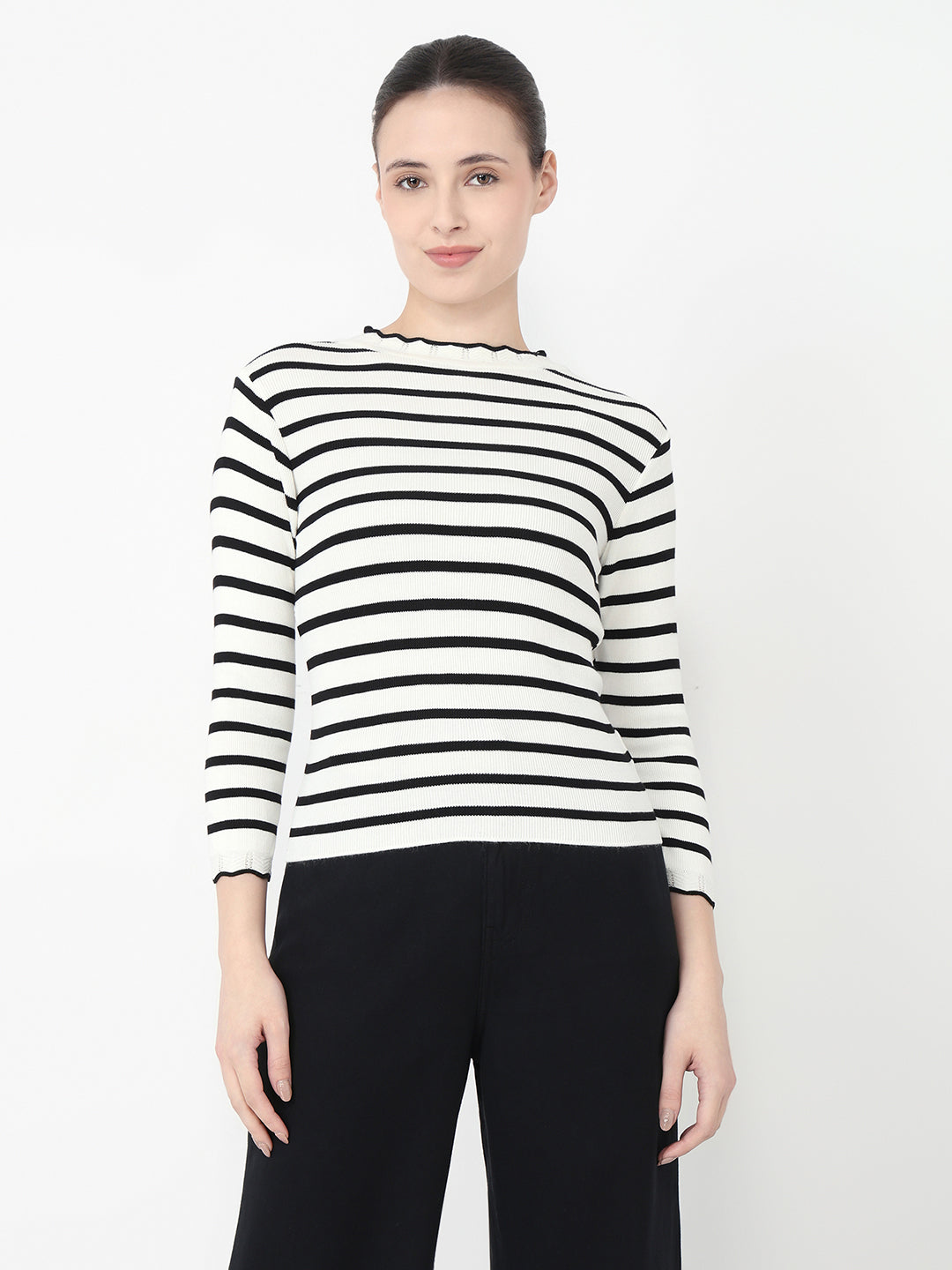 Women Black/White Slim Fit Flat Knit