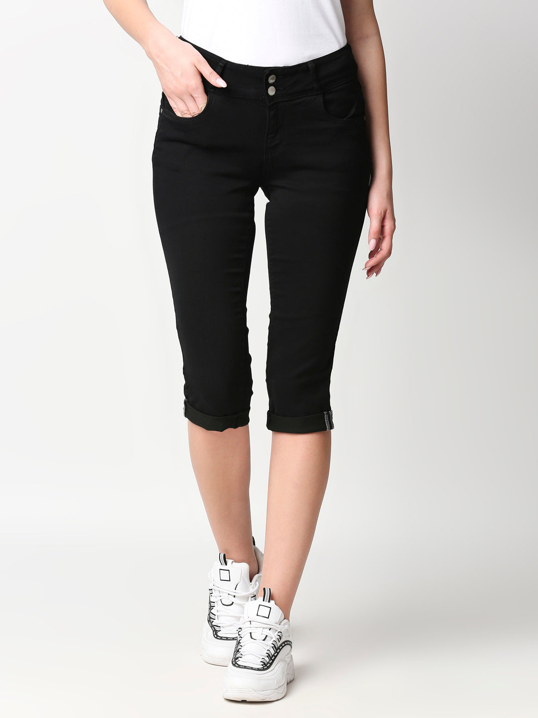 Women Black Mid-Rise Slim Capri