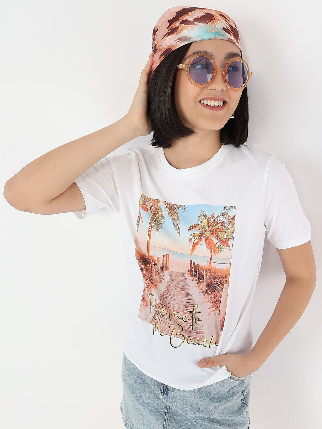 Women White Graphic Tees