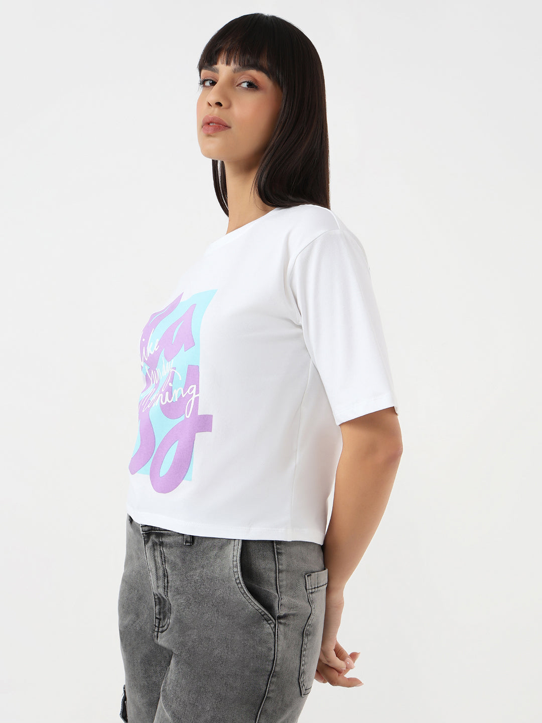 Women White Slim Crop Graphic T-Shirt