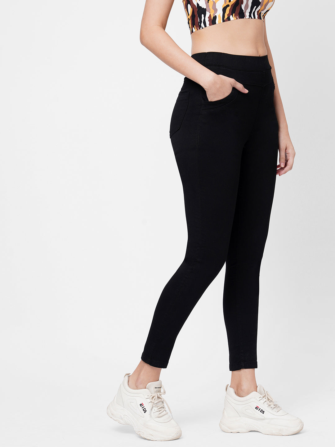 Women Super High-Rise Jeggings