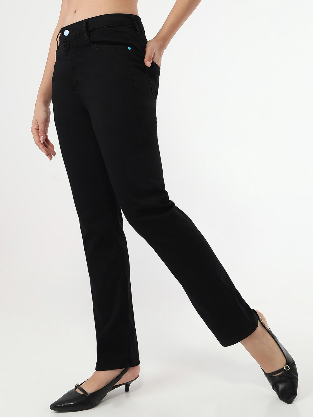 Women Solid Slim Straight Fit Jeans