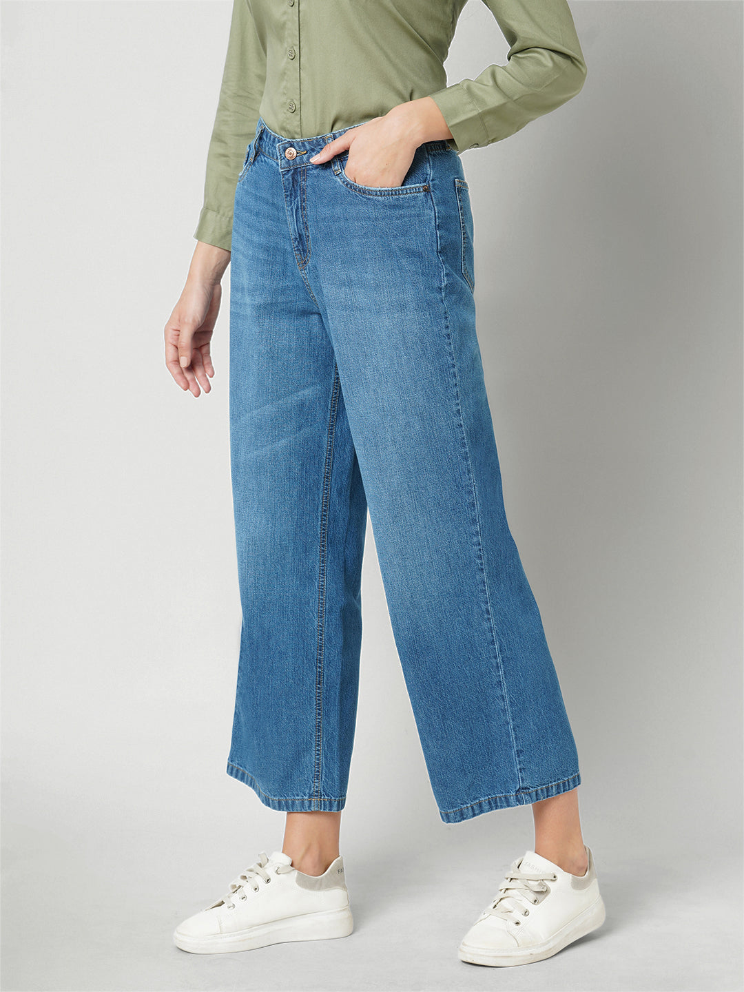 Women Mid-Rise Wide Leg Jeans