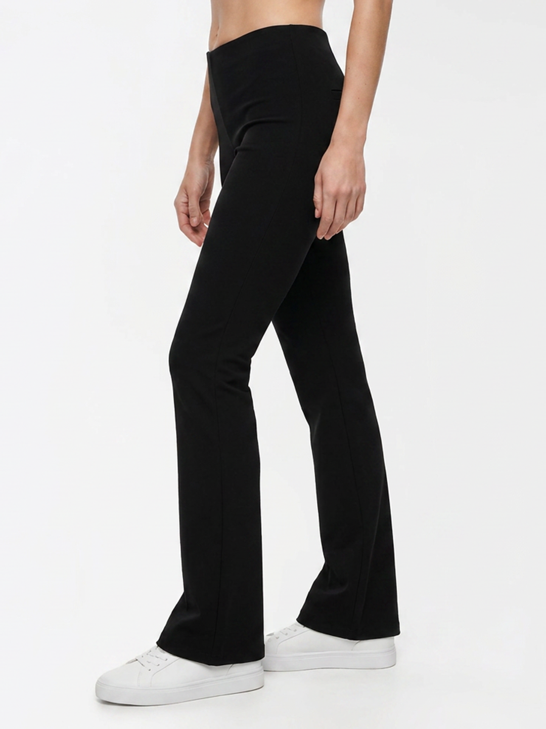 Women Black Flare Treggings