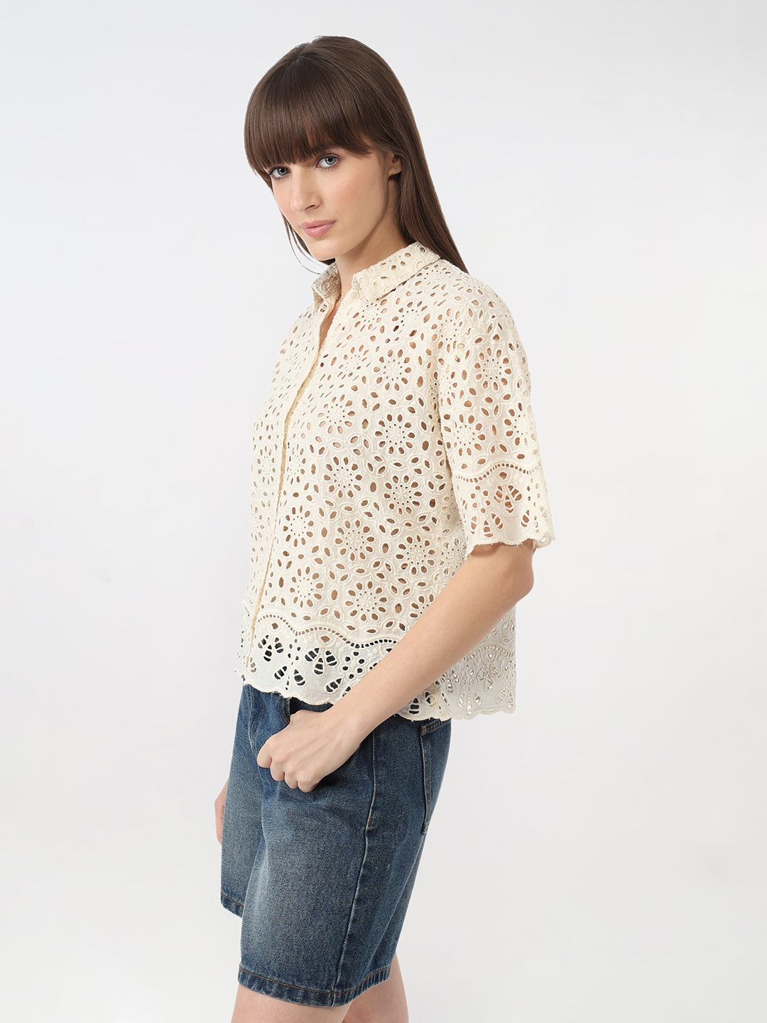 Women Ivory Slim Crop Shirt