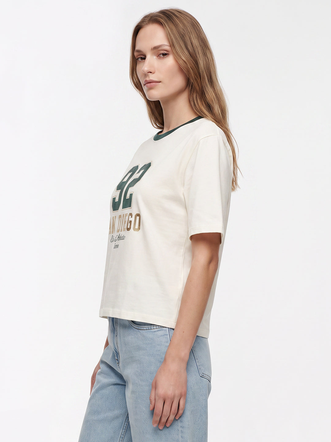 Women Off White Graphic Crop Tees