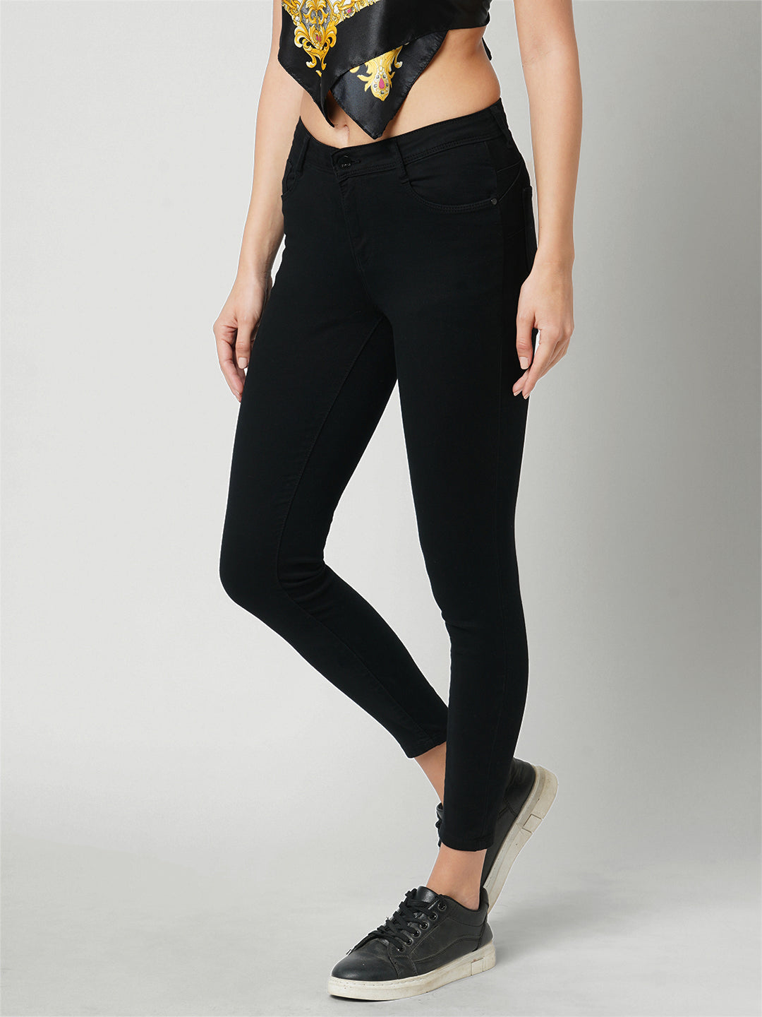 Women Mid-Rise Push Up Super Skinny Jeans