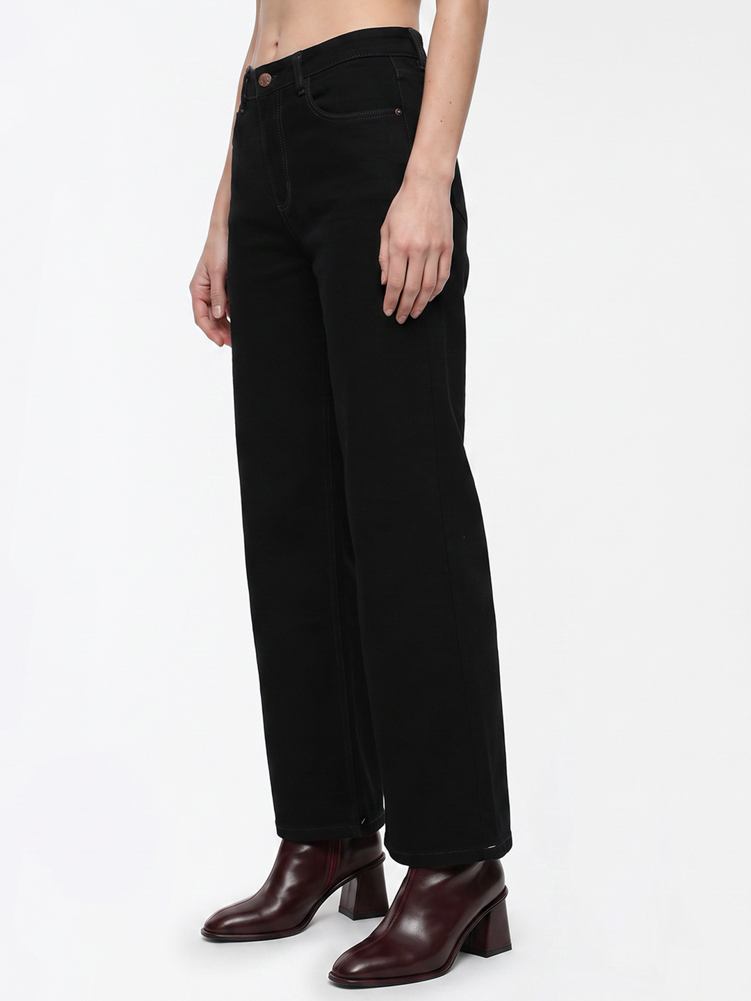 Women Black High-Rise Straight Jeans