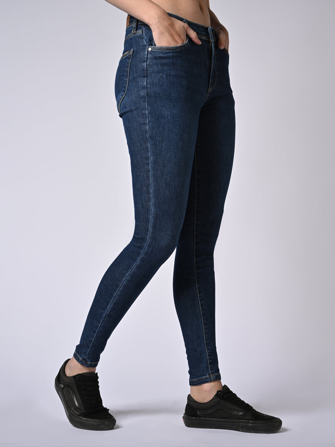 Women High-Rise Skinny Jeans