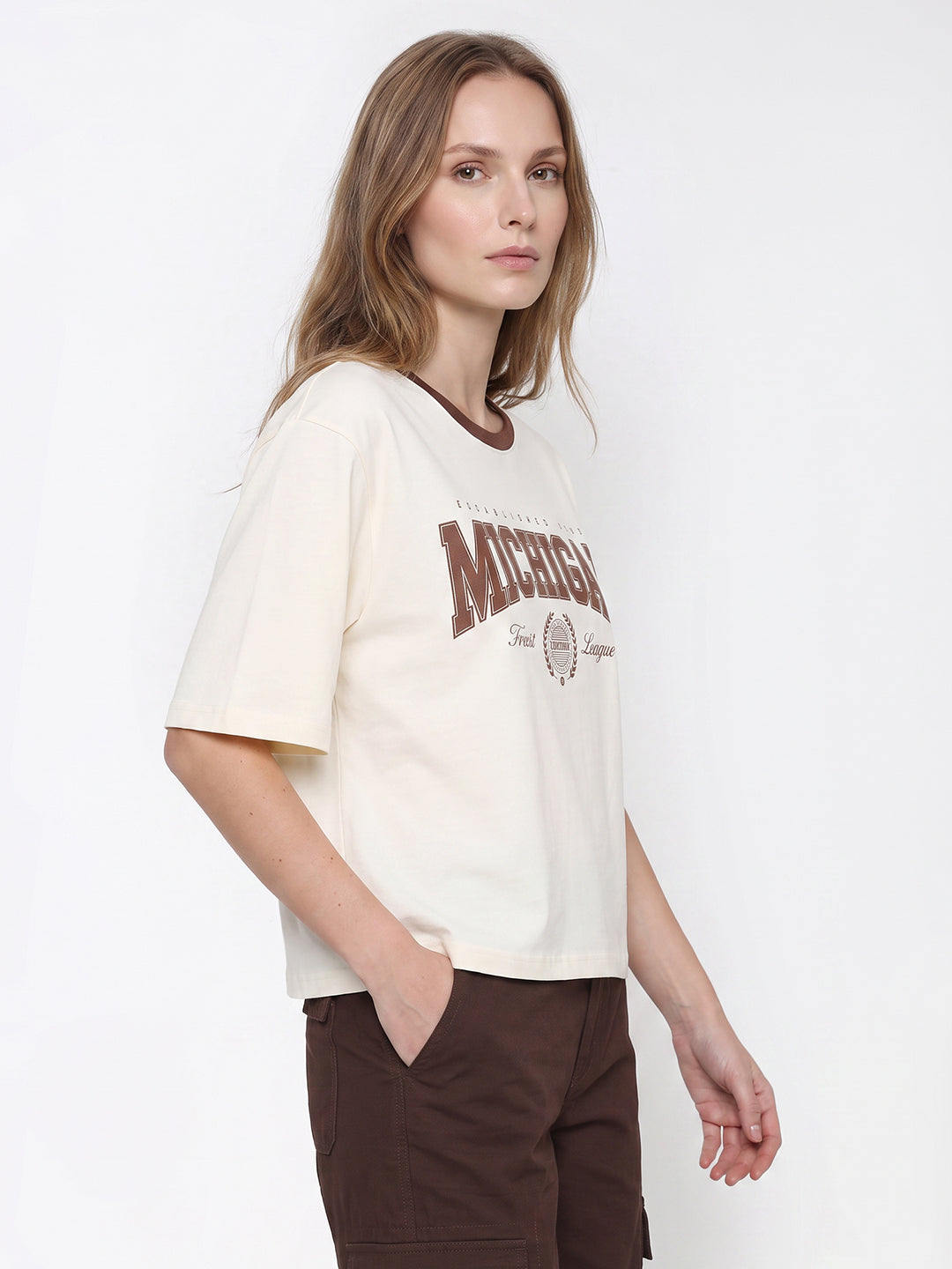 Women Ivory Graphic Crop Tees