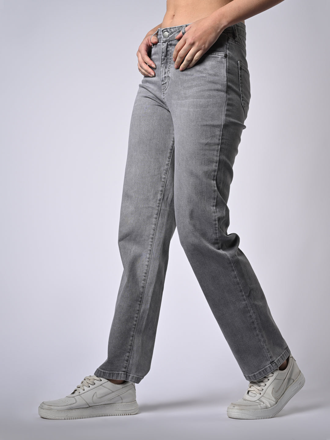 Women Grey High-Rise Relax Straight Fit Jeans