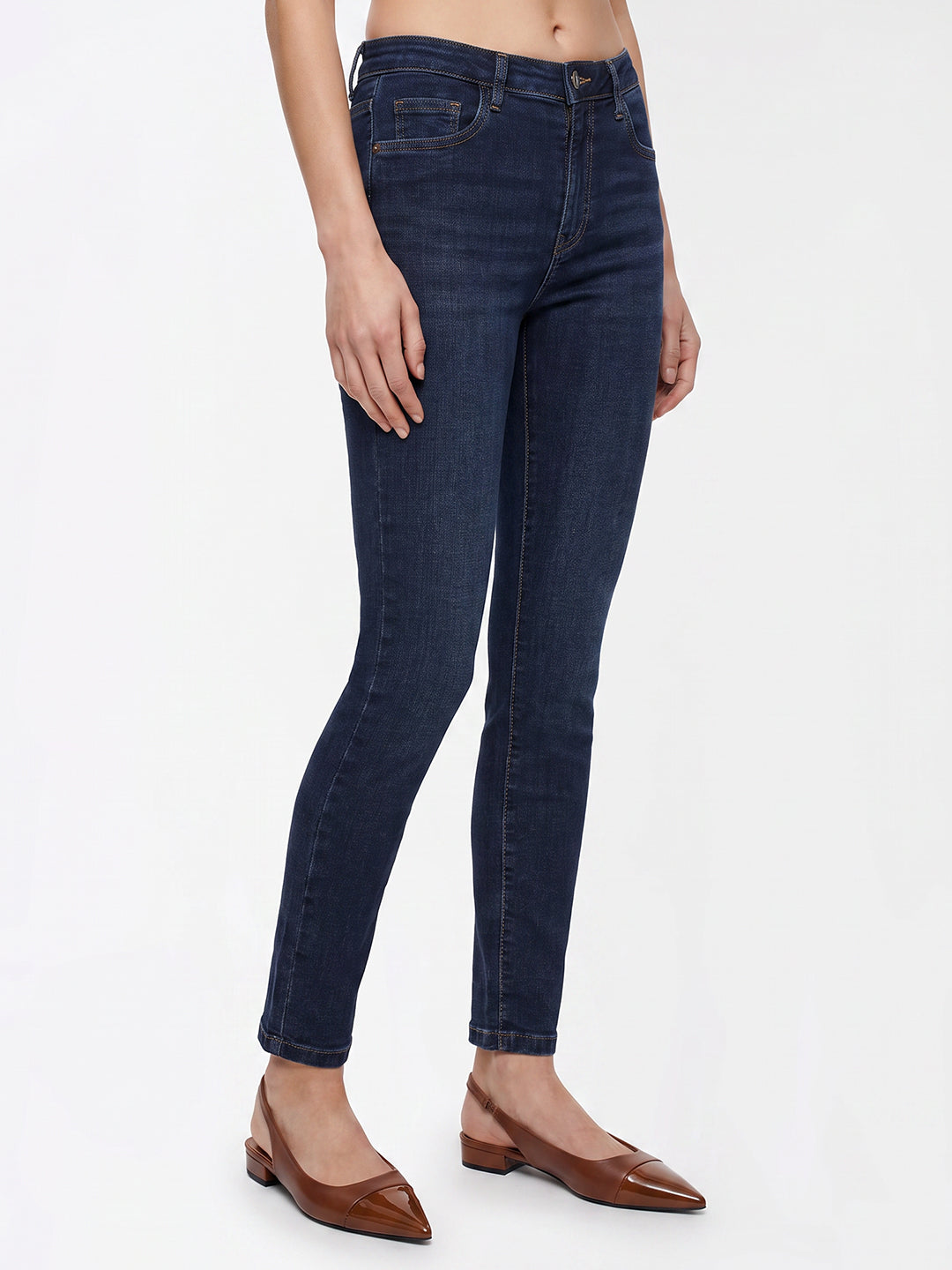Women Blue Mid-Rise Cigarette Jeans