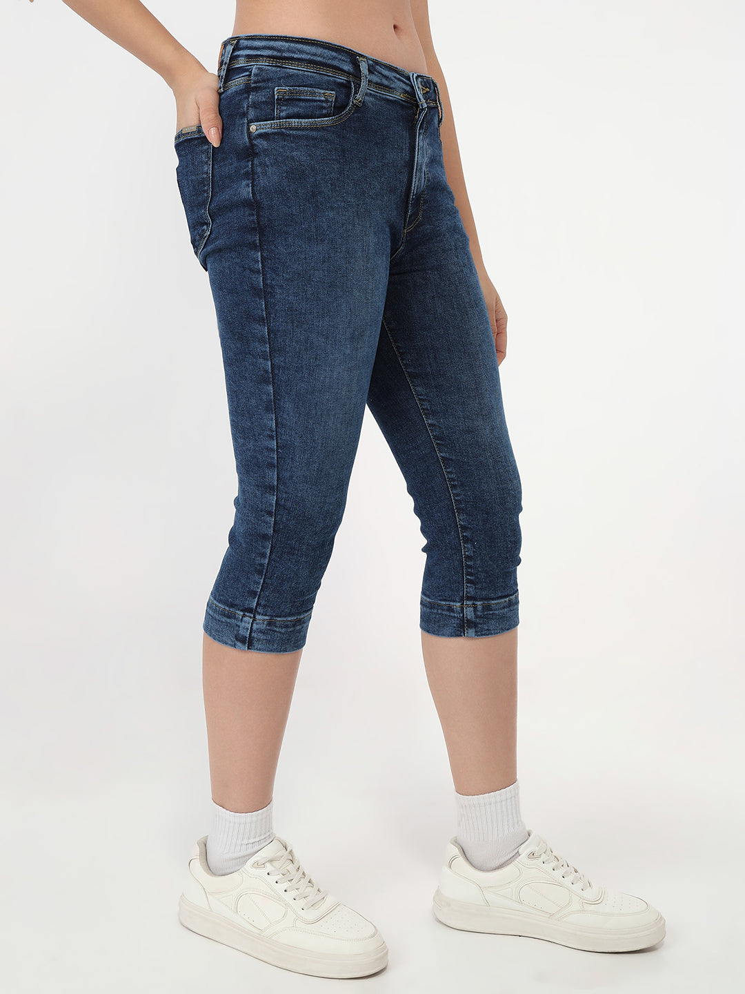 Women Blue High-Rise Capri