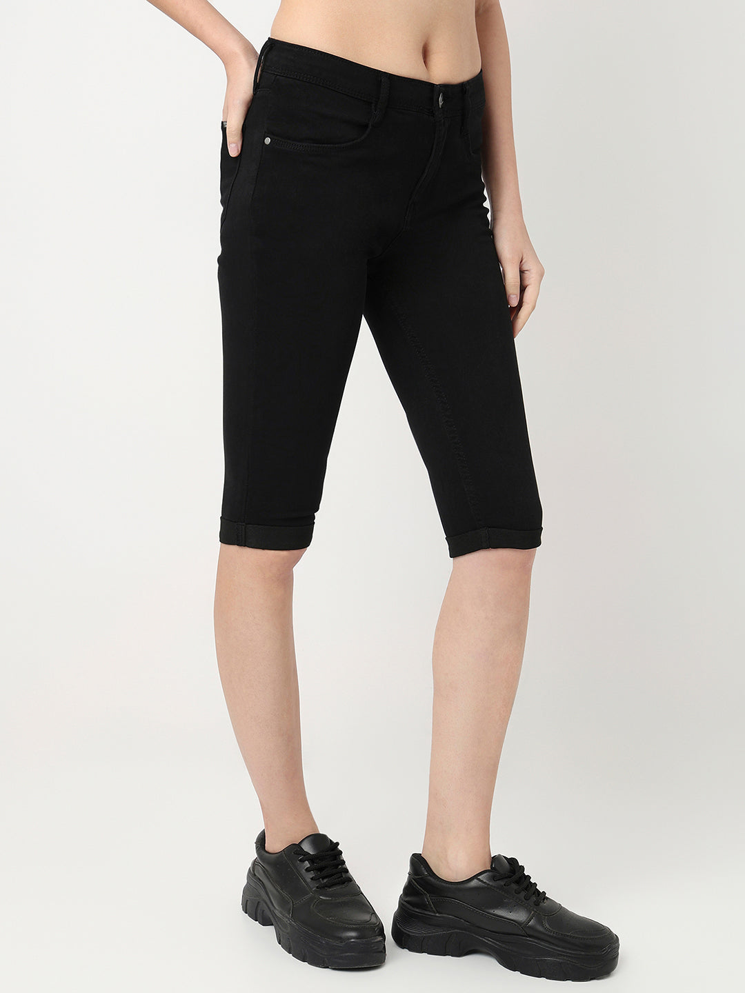 Women Black Mid-Rise Capri