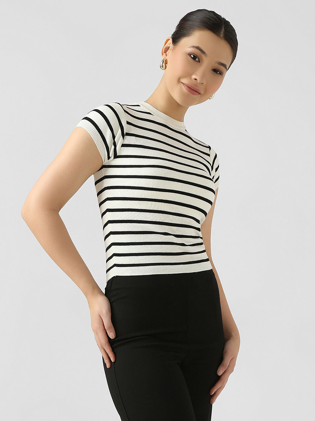 Women Black/White Stripe Flat Knit