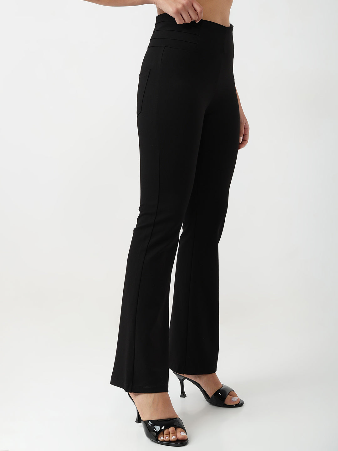 Women Solid Flare Treggings
