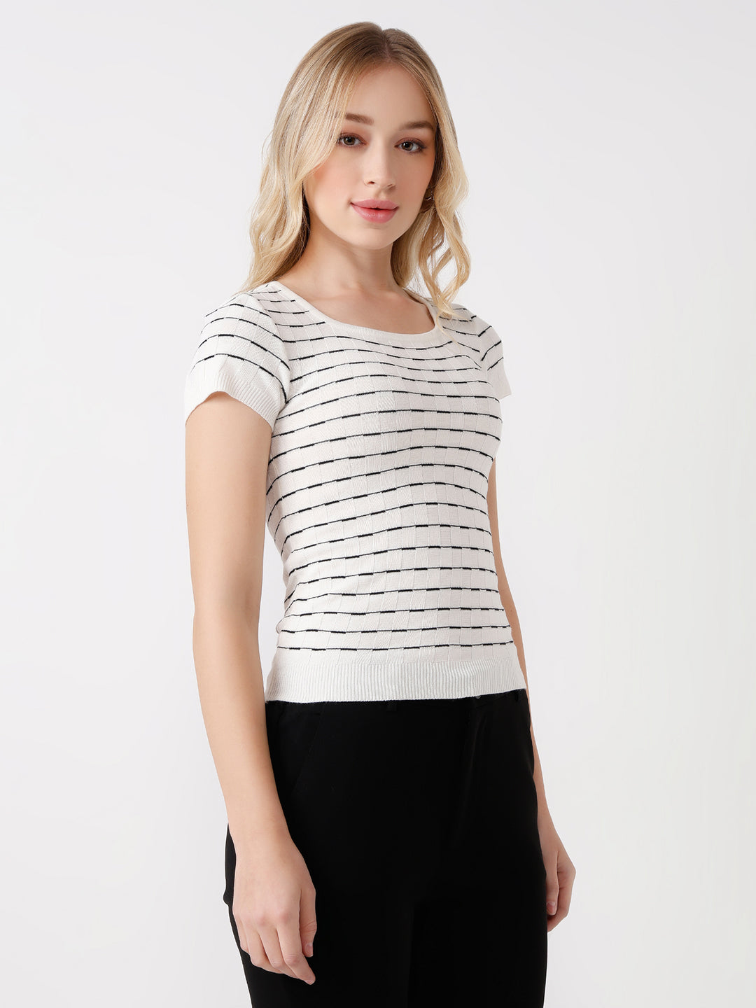 Women Slim Fit Flat Knit Top