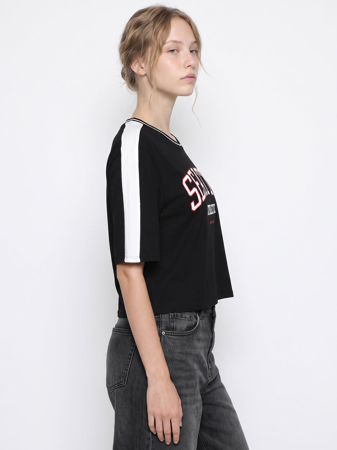 Black Graphic Crop Genz Tees