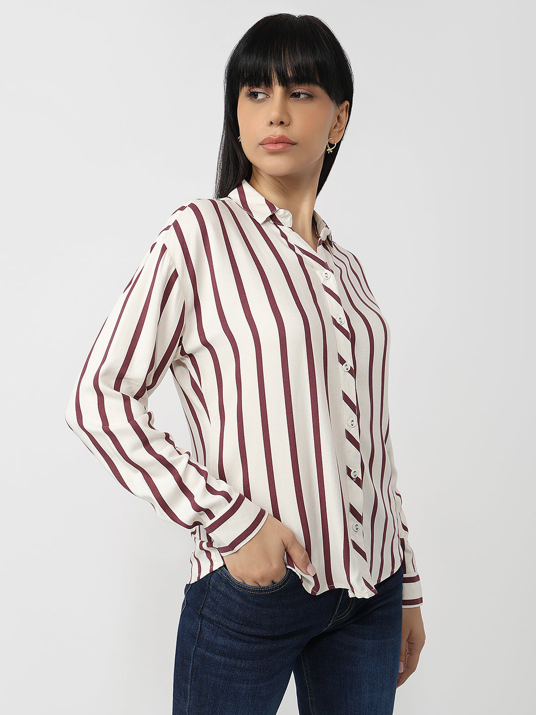 Women White/Mauve Slim Fit Shirt