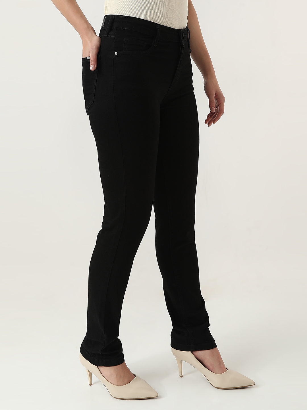 Women High-Rise Straight Fit Jeans