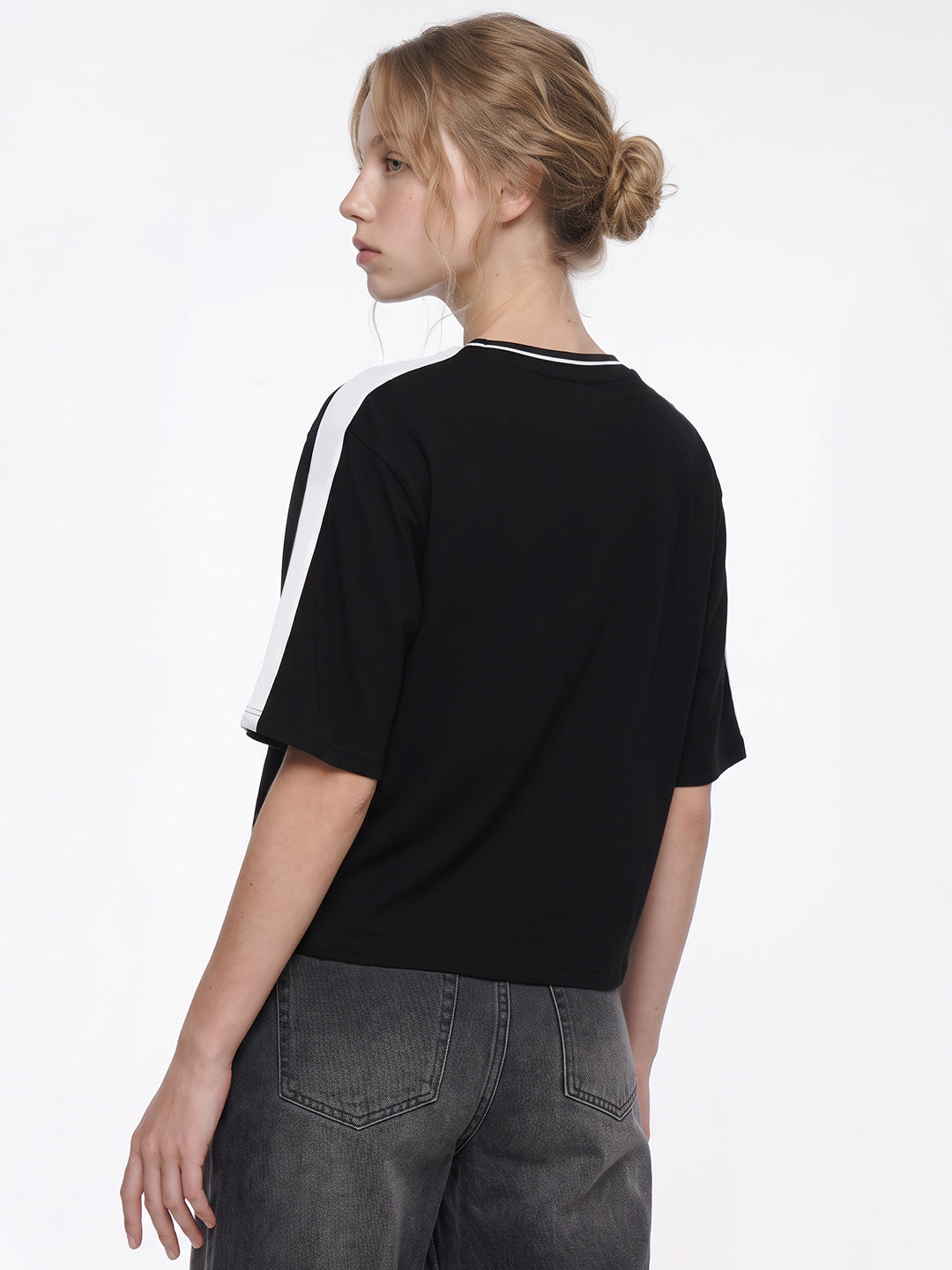Black Graphic Crop Genz Tees