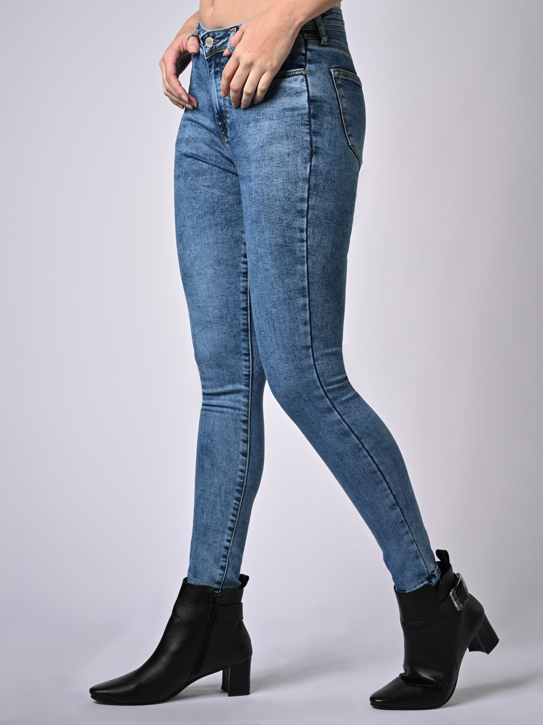 Women High-Rise Skinny Fit Jeans