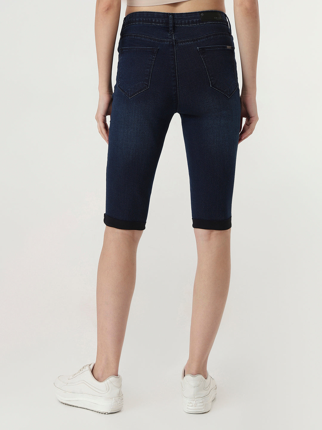 Women Mid-Rise Slim Fit Capri
