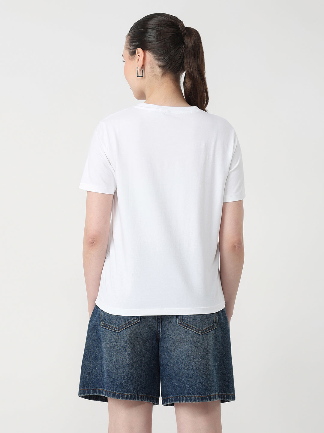 Women White Slim Fit Graphic T-Shirt