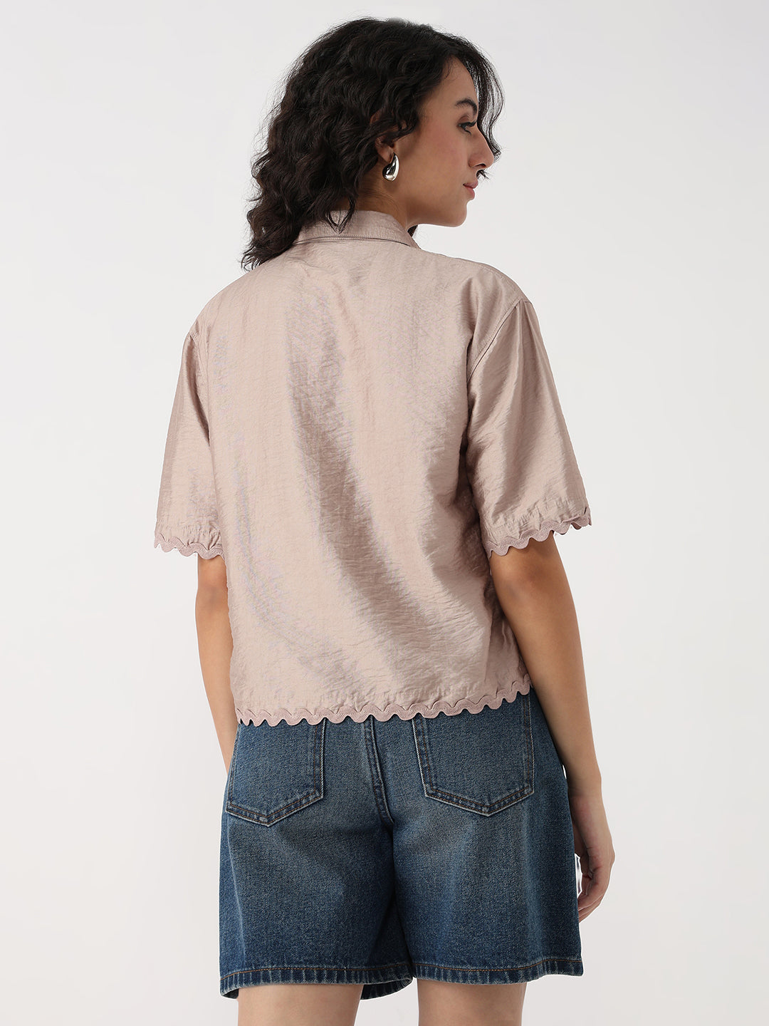 Women Gray Daze Slim Crop Shirt