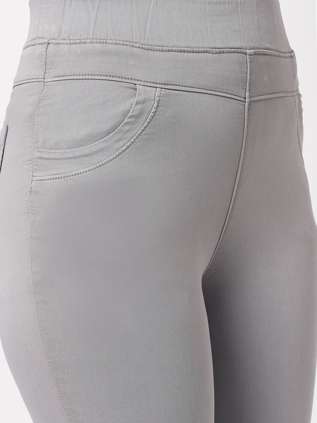 Women Super High-Rise Jeggings