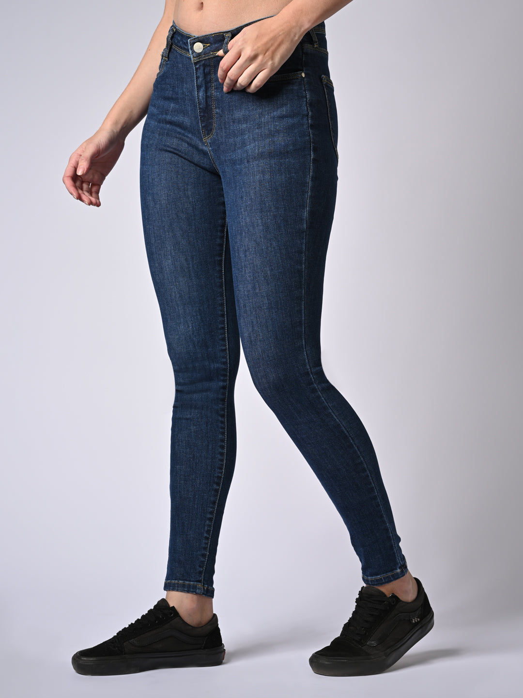 Women High-Rise Skinny Jeans