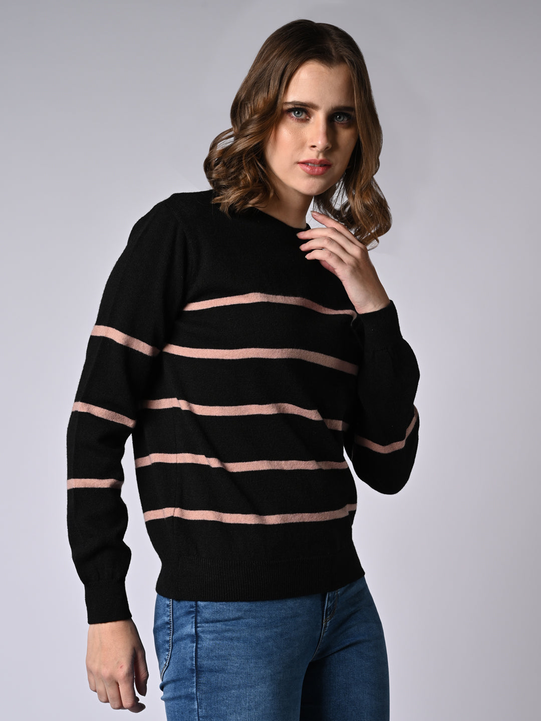 Women Black/Beige Slim Fit Sweater