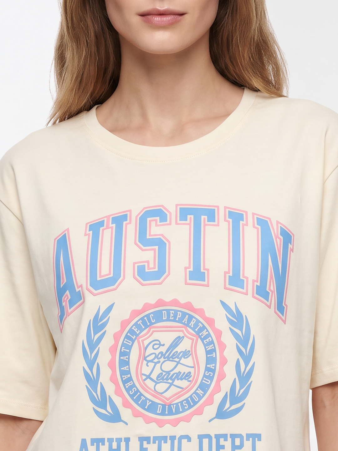 Women Ivory Graphic Crop Tees