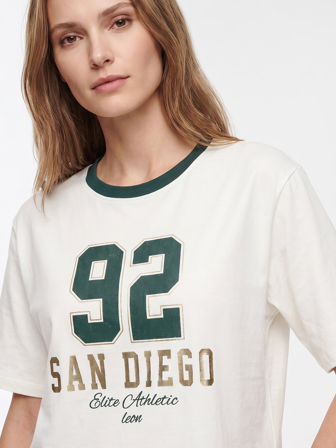 Women Off White Graphic Crop Tees