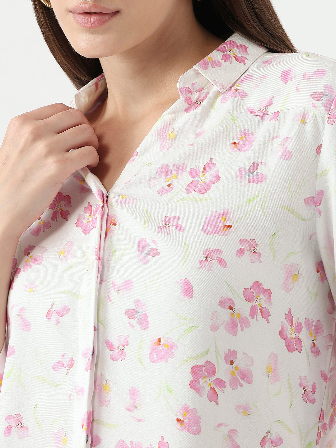 Women Pink Floral Slim Fit Shirt