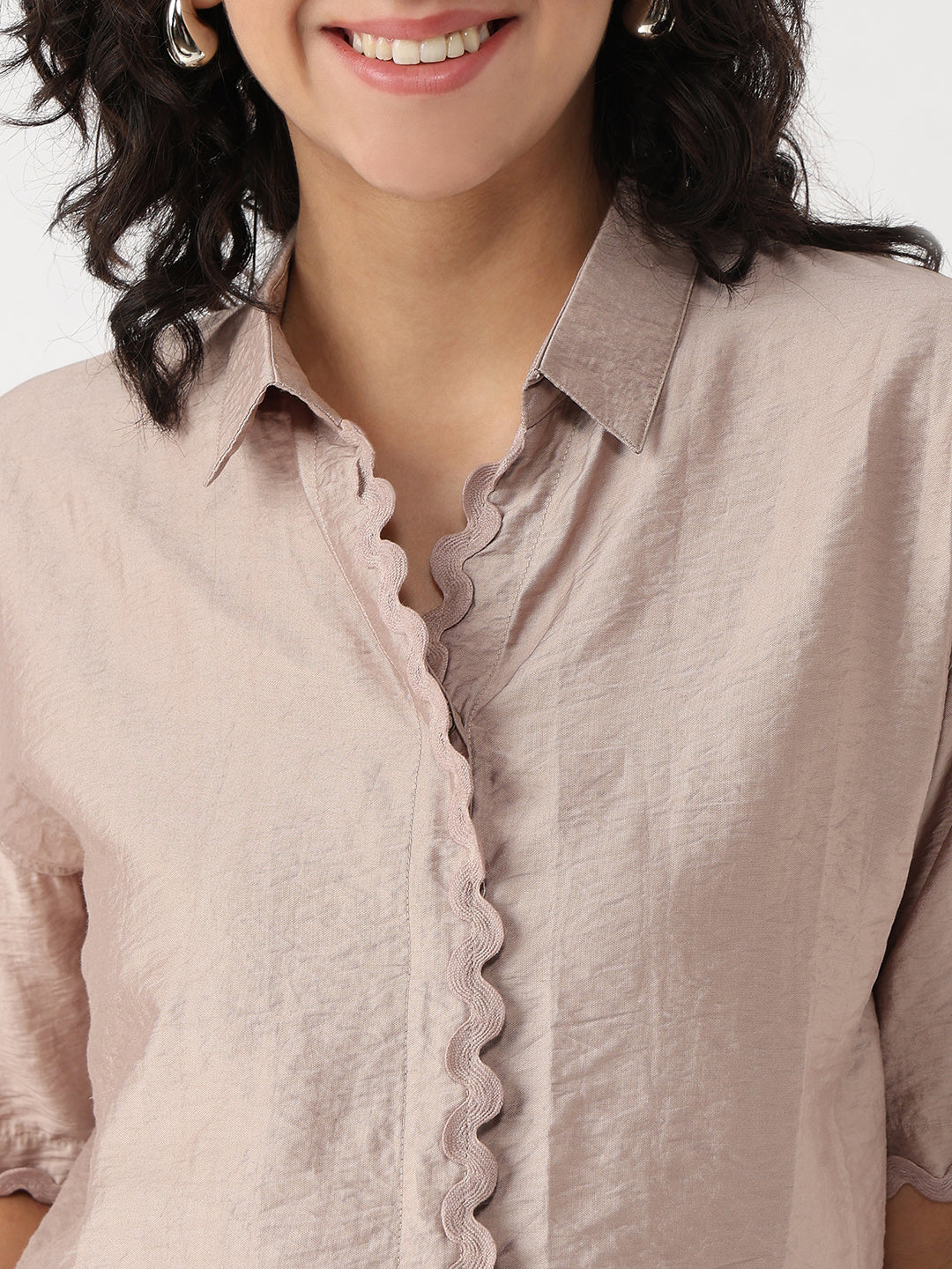 Women Gray Daze Slim Crop Shirt