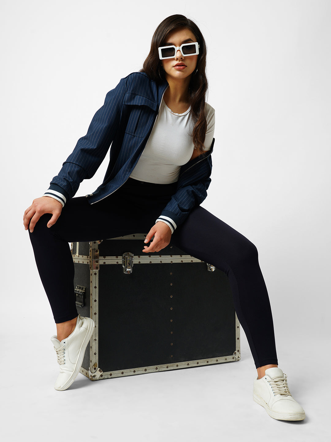 Women Navy High-Rise Skinny Treggings