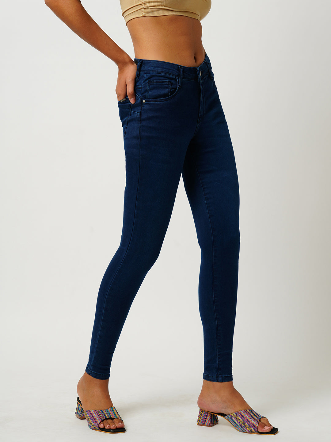 Women Mid-Rise Sculpt Fit Jeans