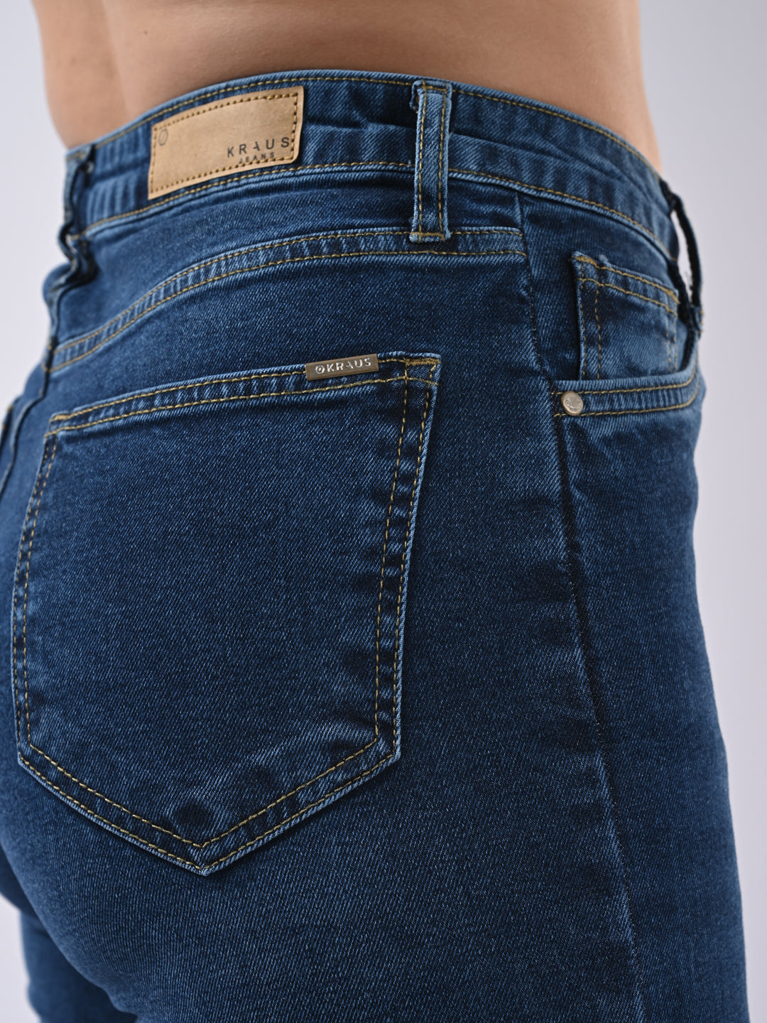 Women High-Rise Loose Straight Fit Jeans