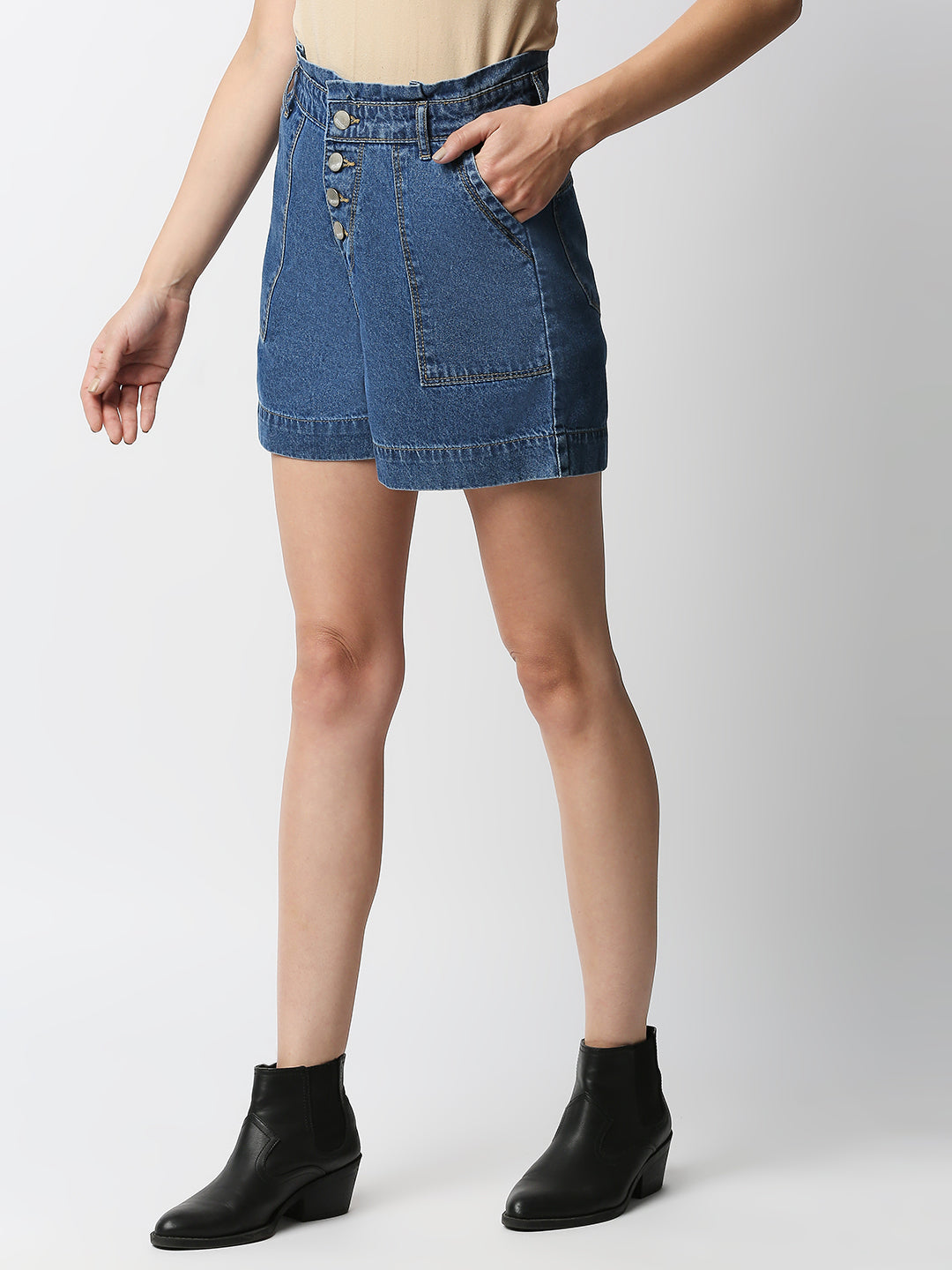 Women High-Rise Slim Shorts