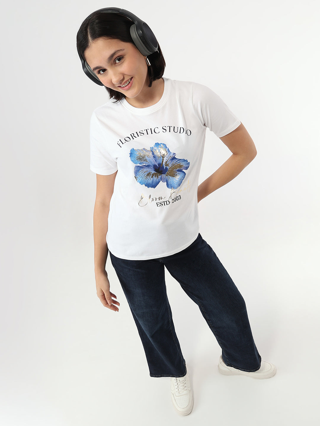 Women White Slim Fit T-Shirt